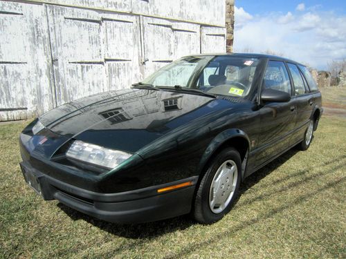 1995 saturn wagon with 5 speed and extra clean with no reserve