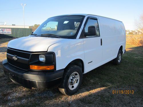 2006 chev 2500 cargo lease turn in great van great price