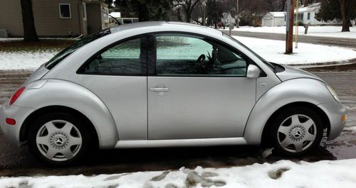 Silver vw new beetle 2001- low miles***