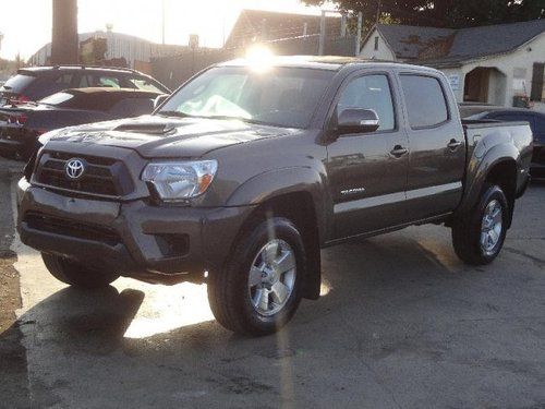 2012 toyota tacoma prerunner double cab v6 damaged salvage only 20k miles runs!!