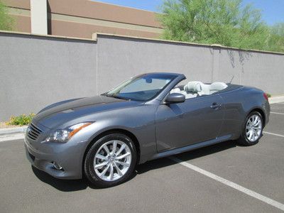 2011 gray automatic v6 leather navigation miles:8k convertible