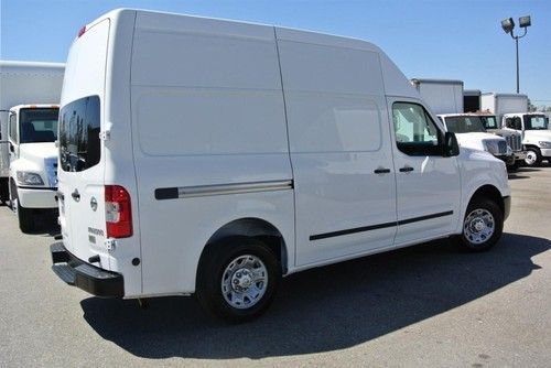 Nissan cargo van high top roof 4k mi v6 plumber delivery gmc ford sprinter chevy
