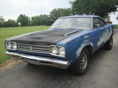 Project 3 (three) day auction 383 4-speed rm code runs/drives gtx duster