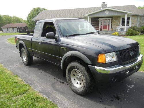 Low miles  4x4  extended cab  automatic new tires 4 doors