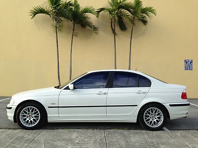 Quick 5 day "no reserve" auction-  as is affordable special!  328i sport sedan