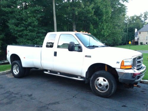 2001 ford f350 lariat, dually w/plow