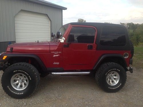 Jeep wrangler sport, 1998. 6 inch lift with 35" tires