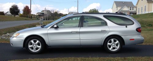 2004 ford taurus se wagon 4-door 3.0l   exc. condition  ** no reserve **
