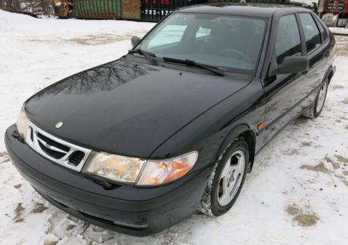 99 saab 9-3 5 speed 2.0 turbo manual sedan low mileage drives great no reserve