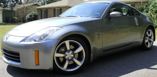 &#039;06 350z coupe immaculate 15k miles clean + warranty silver/black 6-speed manual