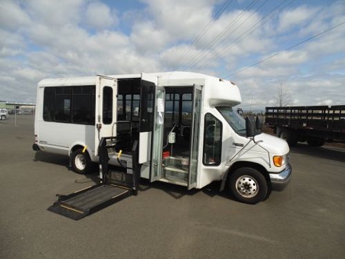 2005 e450 15 person transport bus with wheelchair lift/access