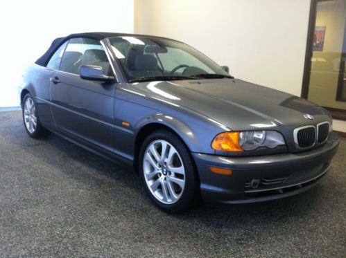 Gray gray leather interior convertible very clean carfax guarenteed