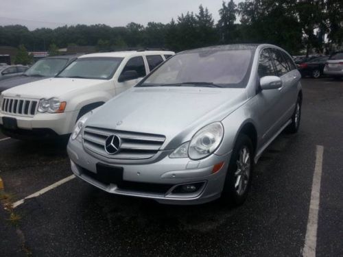 2006 mercedes r350 loaded with navigation and adjustable air ride
