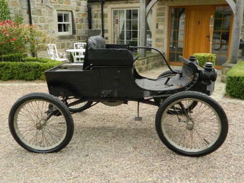 Curved dash oldsmobile c.1902 cdo runabout