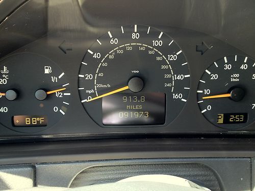 E320 mercedes benz sedan 2002 96k miles - $7350