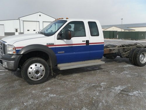 2005 ford f550 4x4 chassis - no reserve!!!