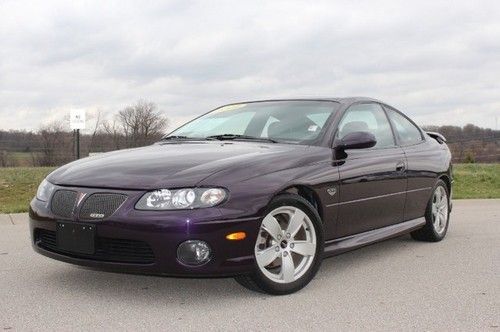 6spd~low miles~leather~5.7l~clean~no accidents~we finance!