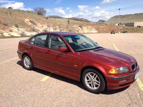 2000 bmw 323i base sedan 4-door 2.5l