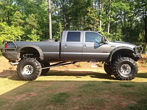 Lifted 2002 ford f-350 show truck
