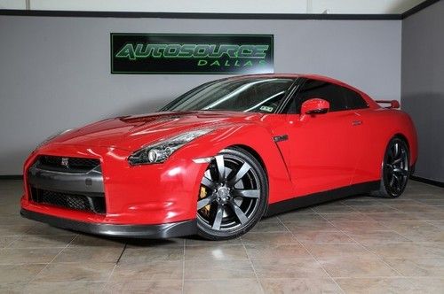 2010 nissan gtr, new ap racing brakes, jotech stage 2, coilovers! we finance!