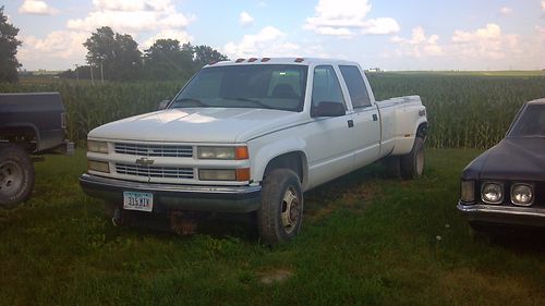 Sell used 1999 CHEVY SILVERADO 3500 H.D. Dually in Garrison, Iowa, United States