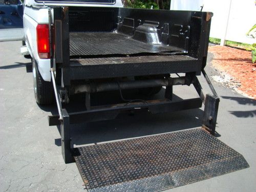 1996 ford f-250 with liftgate!!