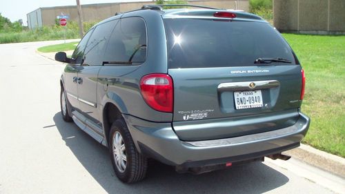 Sell used 2006 Chrysler Town &Country Handicap Wheelchair
