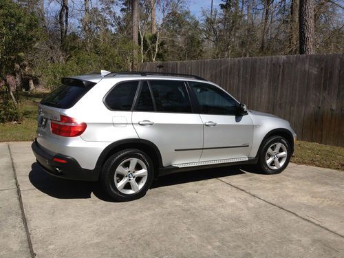 2010 bmw x5 xdrive 30i sport utility titanium silver metallic with black leather