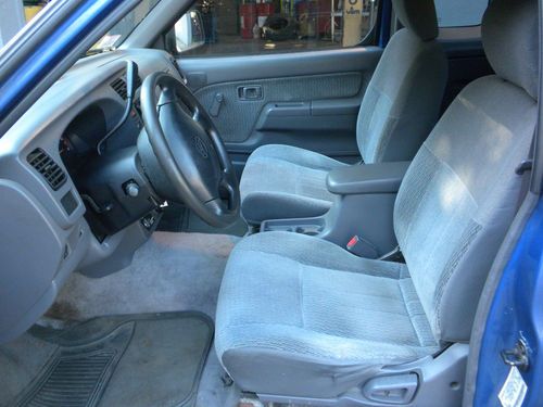 Sell Used 1998 Nissan Frontier Xe Pickup Blue 2 Wheel Drive