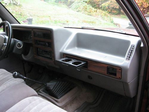Sell used 1995 Dodge Dakota 4X4 V6 Pick Up Truck in Sussex ...