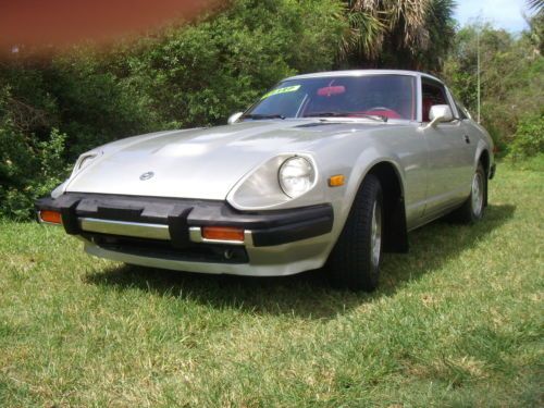 1981 nissan 280zx by datsun sport coupe, silver w/red