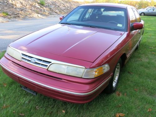 1995 ford crown victoria lx low mileage loaded drives exc no reserve