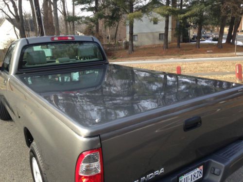 Toyota Tundra Bed Cover >> Sell used 2005 Toyota Tundra Base Standard Cab Pickup 2 ... Toyota Tundra Bed Cover >> Sell used 2005 Toyota Tundra Base Standard Cab Pickup 2 ...