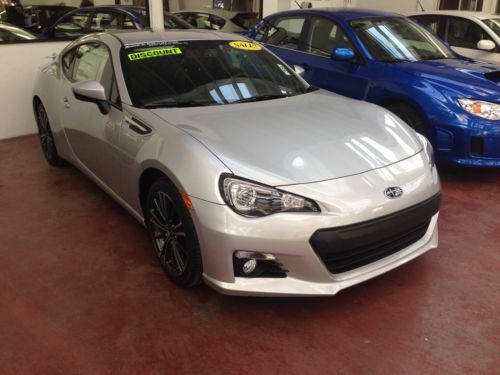 2013 brz  never titled full warranty indoor storage priced to sell!!