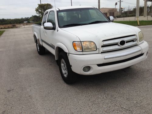 Toyota tundra off road v8 roadworthy smooth no reserve must sell