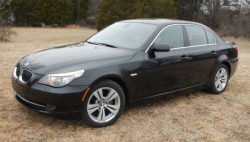 2010 bmw 528i xdrive 4-door 3.0l loaded!!