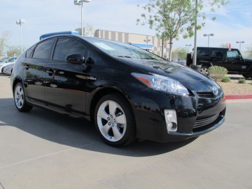 2010 toyota prius v **complementary life time powertrain warranty !!