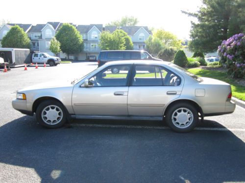 1990 nissan maxima gxe sedan 4-door 3.0l  as is.