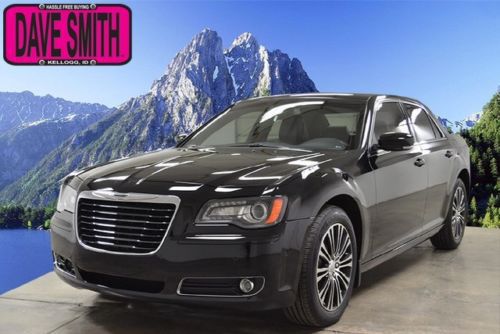 13 chrysler 300s awd heated leather panoramic sunroof remote start navigation