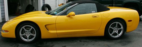 2001 chevrolet corvette convertible millenium yellow 6 speed no reserve !!!