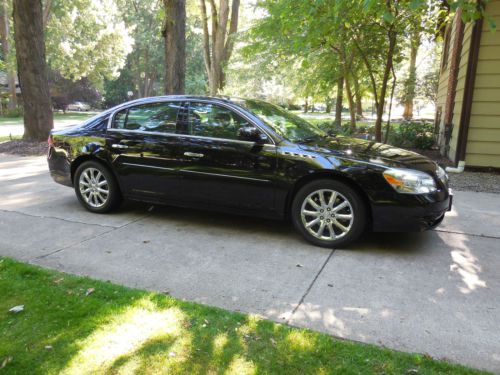 2010 buick lucerne super, v8, every factory option available, stored winters