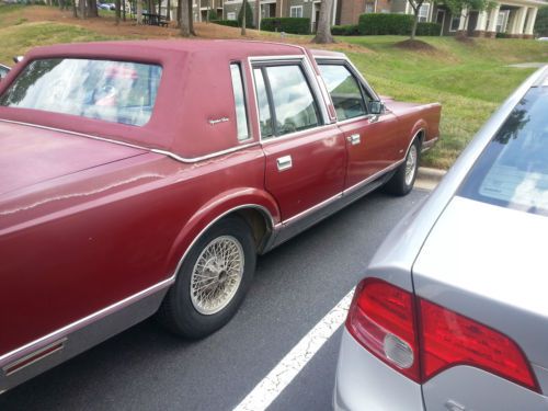 1988 lincoln town car base sedan 4-door 5.0l