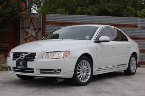 Locally owned, well maintained, smoke-free, great family sedan!