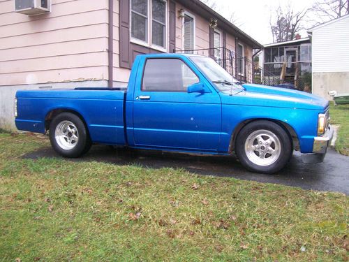 89' s10 short bed lowered ... 4 cyl. 5 speed