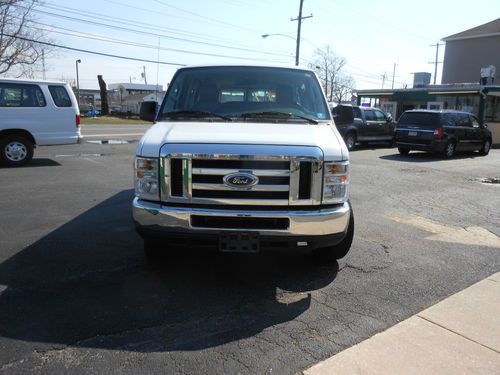 2009 ford e350 15 passenger van