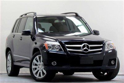One owner glk 4matic factory warranty alloys all powered xtra clean awd