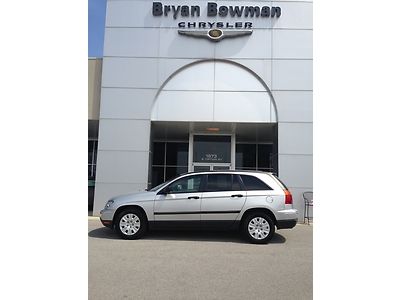 Silver, suv, clean, low miles, two owners, carfax, v6, 4 speed auto, we finance