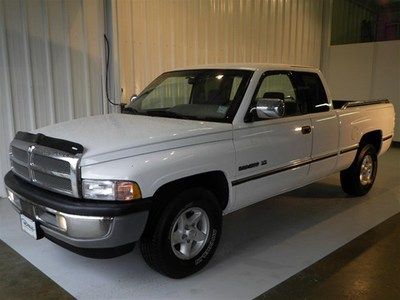 5.9l engine ext cab towing pkg power window power locks cruise local trade