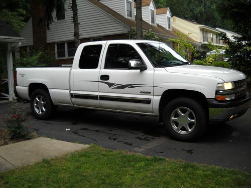 Purchase used Very Good Shape EXT CAB Silverado SL 4X4 ... Purchase used Very Good Shape EXT CAB Silverado SL 4X4 ...