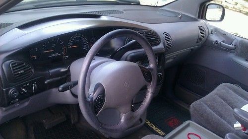 1998 dodge caravan sport mini passenger van 4-door 3.3l